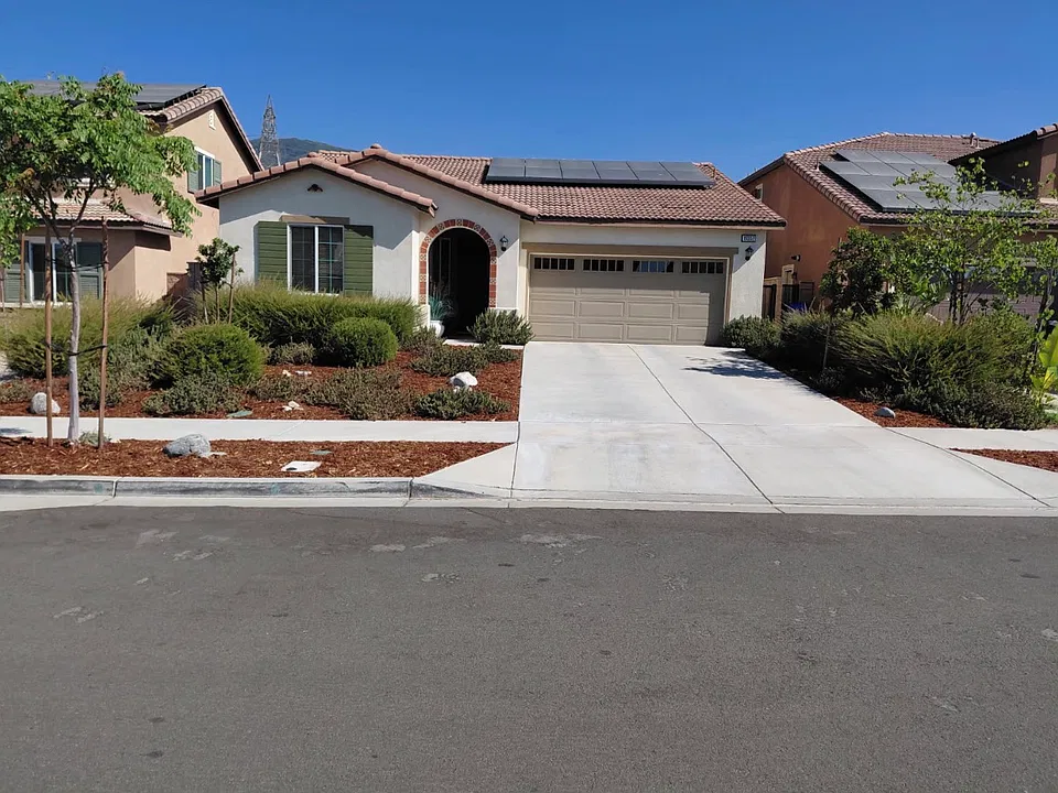 15552 Kings Peak Dr