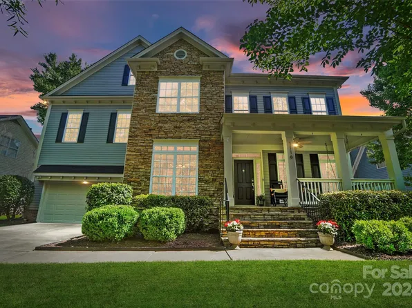 1116 Windsong Bay Ln, Tega Cay, SC 29708
