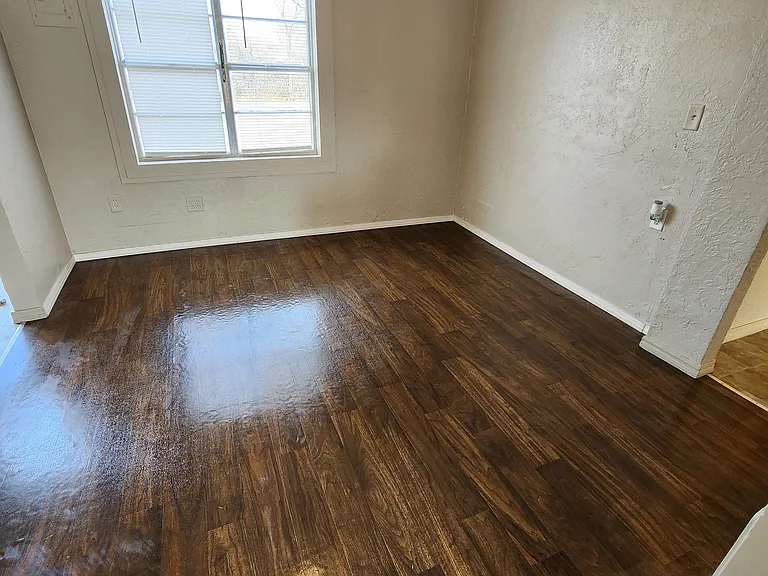 1607 NW Smith Ave — Photo 23