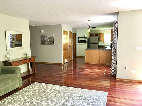 5th image of 327 Hawthorn Blvd