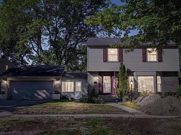 4th image of 699 N Esplanade St