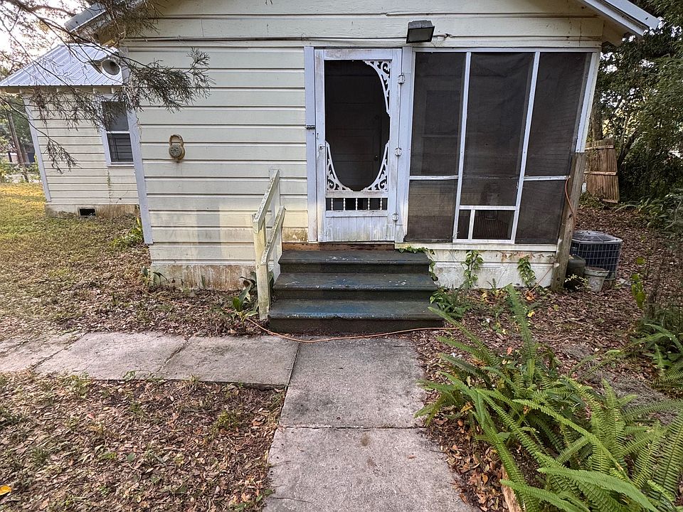 1st image of 1108 SE 2nd Ave