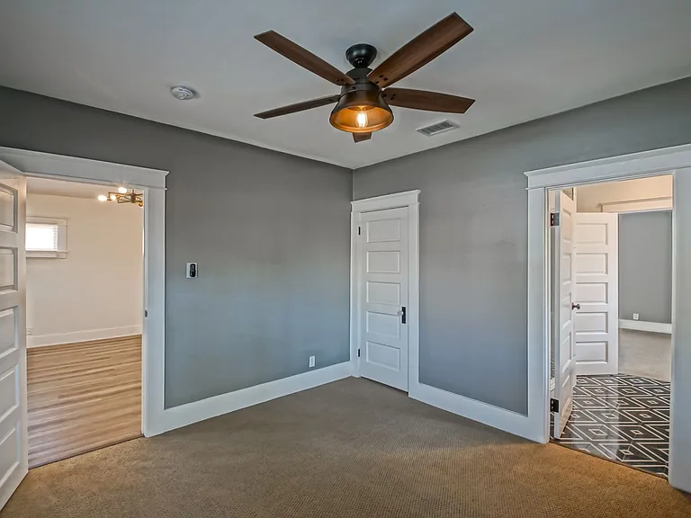 827 N Lucia Ave — Photo 18