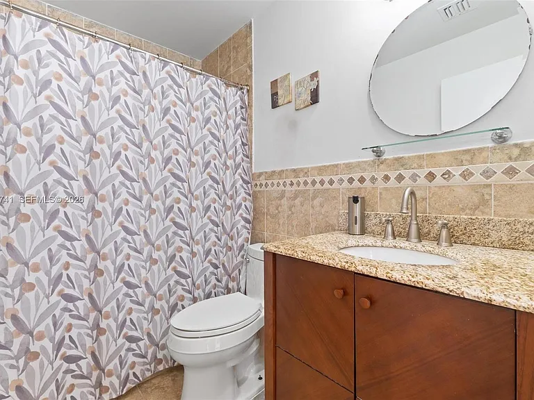 6235 Kendale Lakes Cir #247 — Photo 22