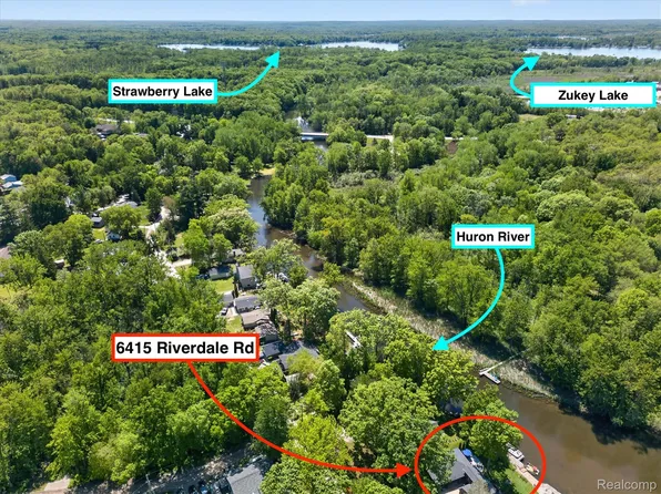 6415 Riverdale Rd, Whitmore Lake, MI 48189