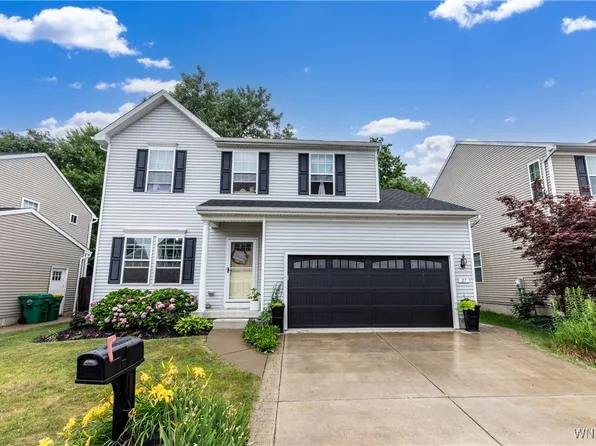 27 Scooter Ln, Hamburg, NY 14075