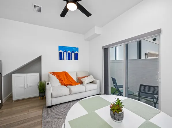 527 N Garden Ave #4N, Clearwater, FL 33755