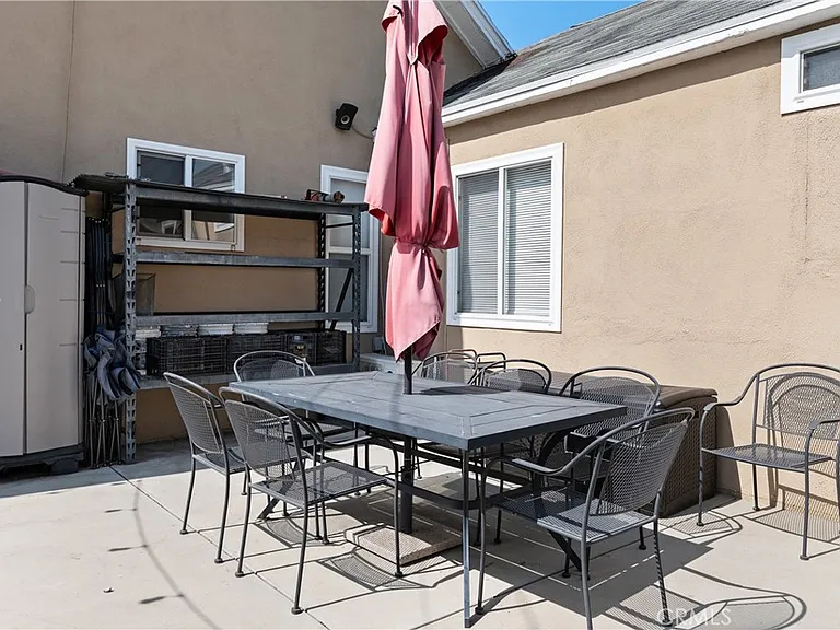 766 N Alexandria Ave — Photo 35