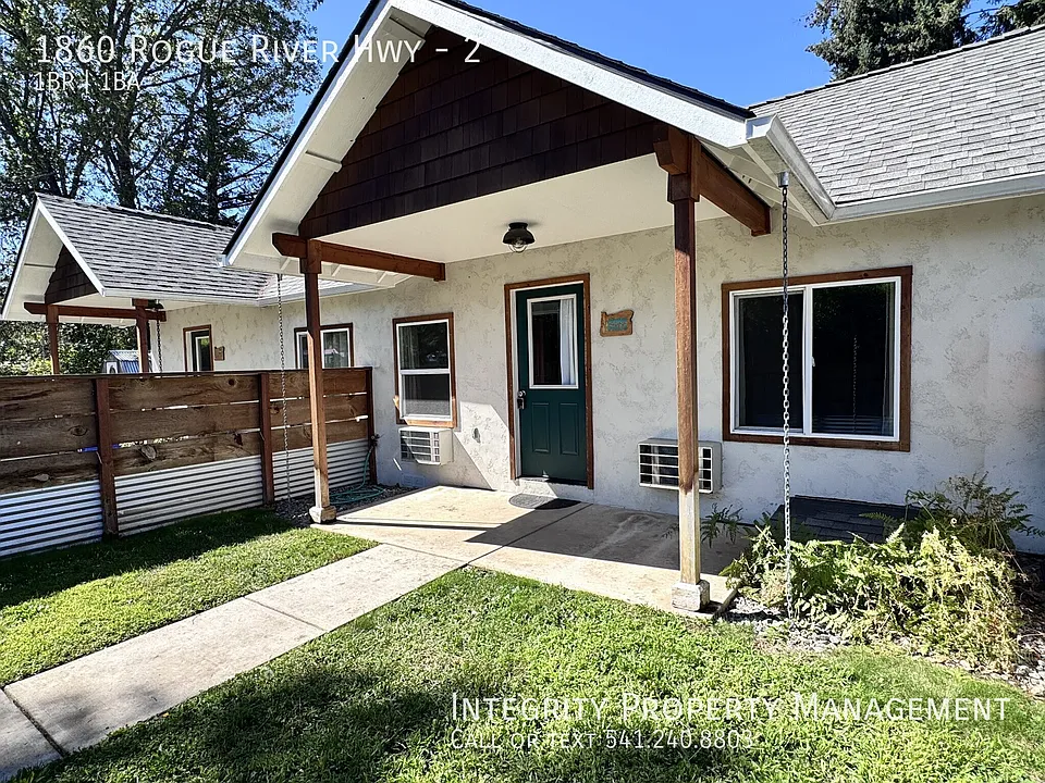 1860 Rogue River Hwy #2