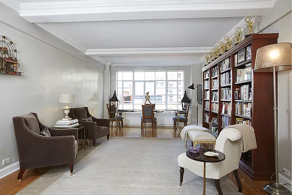 Sold by Stribling | media 18