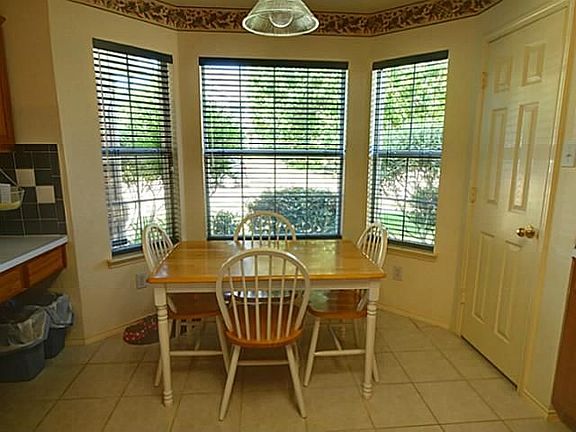 4th image of 3901 Lily Ct
