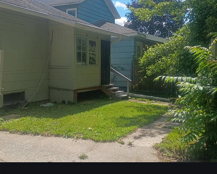 109 Calhoun St — Photo 4