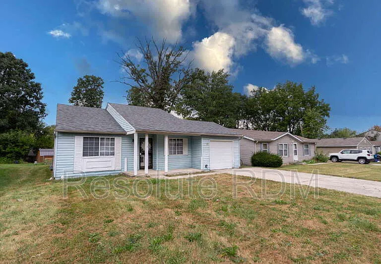 3826 Ireland Dr — Photo 4