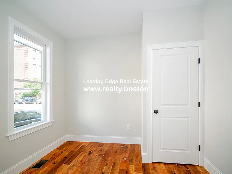 205 Marion St #2 — Photo 8