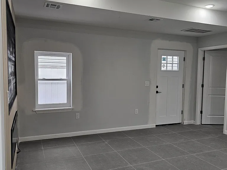414 S 10th St #1 — Photo 10