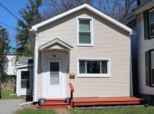 36 Myrtle St, Le Roy, NY 14482