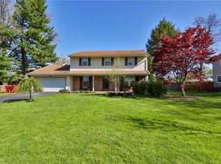 528 Red Barn Dr, Easton, PA