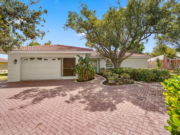 216 Matisse Cir N, Nokomis, FL 34275