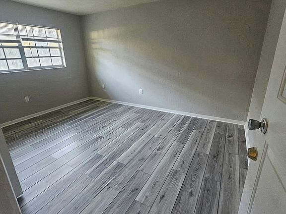 5th image of 722 NE 12th St #722