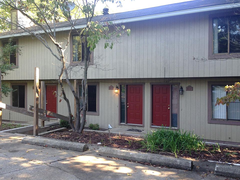 1st image of 613 Portage Lakes Dr