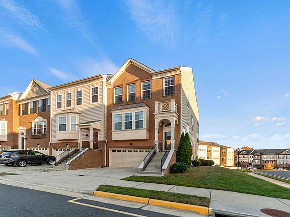 End unit with 2 car garage