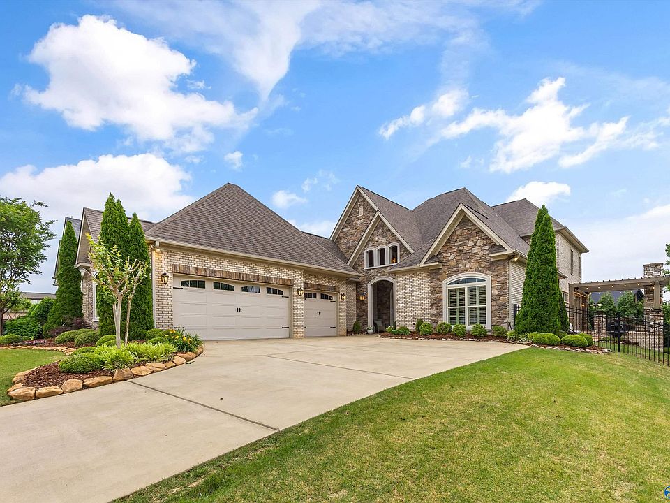 1st image of 23696 Piney Creek Dr
