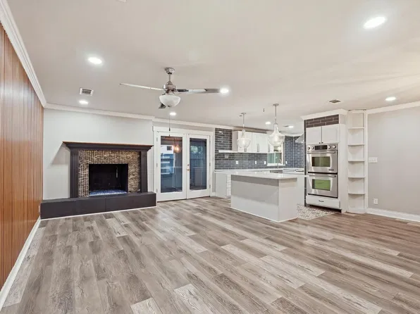 1402 Addington St, Irving, TX 75062