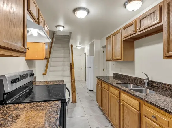 32 S Mulberry St APT 2, Hagerstown, MD 21740