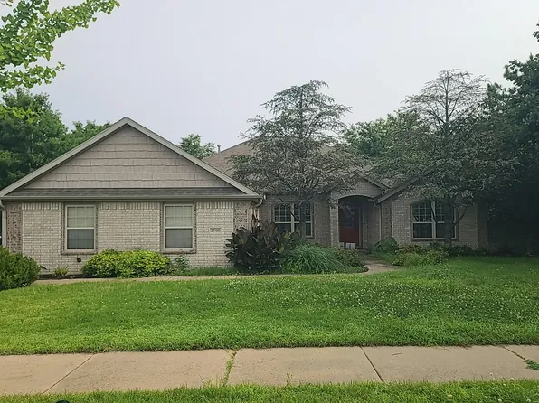 3760 E Embry Dr, Fayetteville, AR 72764