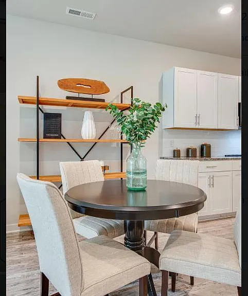 758 Mickelson Way — Photo 9
