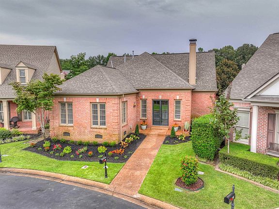 3rd image of 7277 Stags Leap Cir