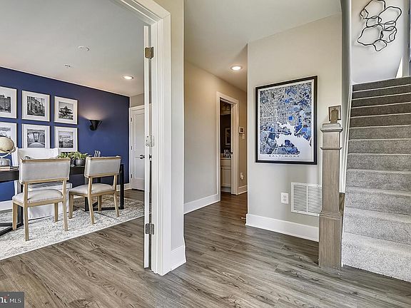 3rd image of 16601 Breezeway Aly