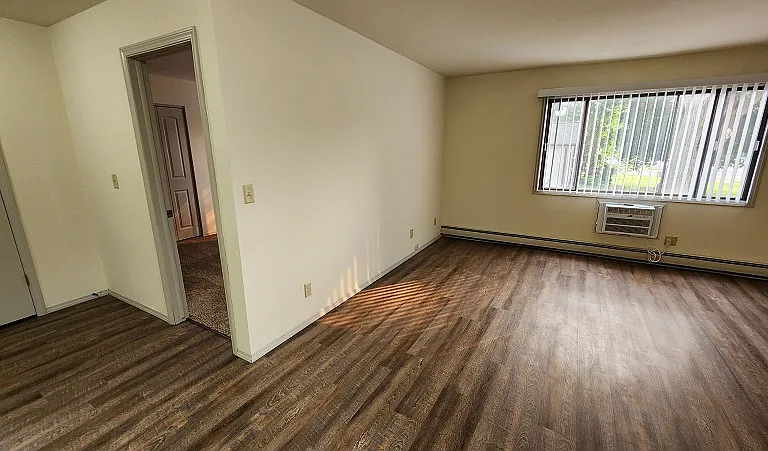 Heritage Apartments — Photo 8