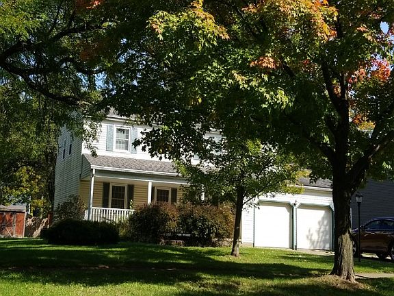 3rd image of 742 Guilford Blvd