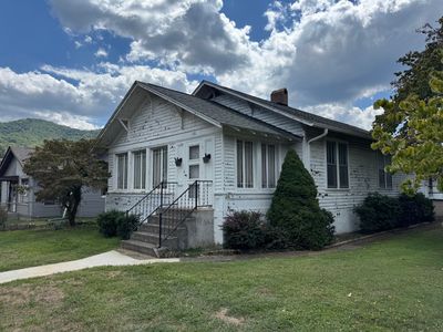 110 Greenbrier Dr, Hinton, WV, 25951