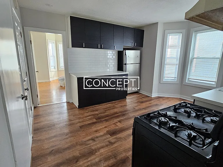 121 George St #2 — Photo 6