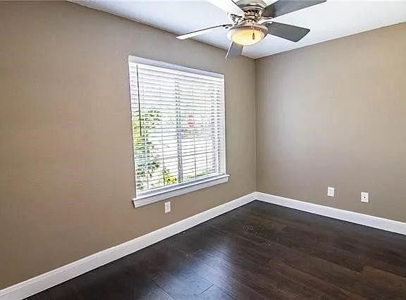 3rd image of 9401 Blue Jay Way