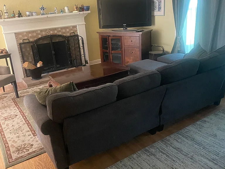 Sattler Dr — Photo 32