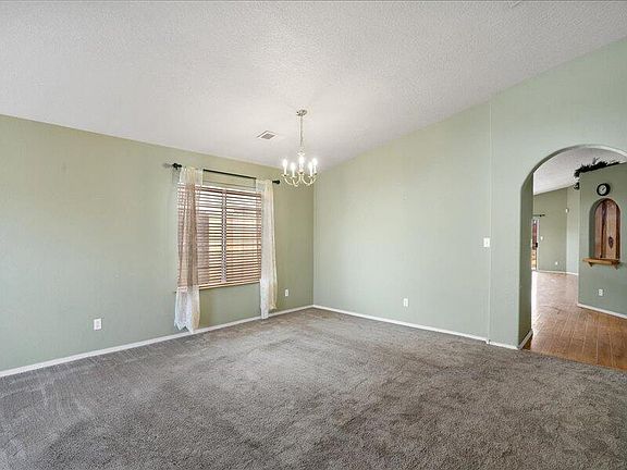 5th image of 46 Avenida Jardin