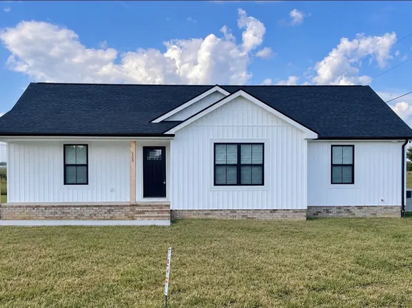 100 Donald Rd, Lafayette, TN 37083