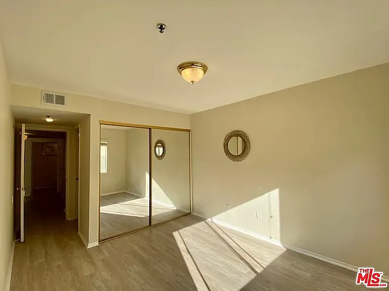 10960 Ashton Ave #306 — Photo 12