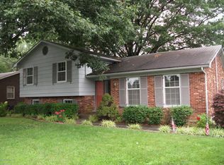 2202 Mammoth Way, Jeffersontown, KY 40299