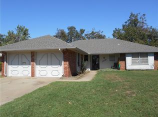 7529 NW 25th St, Bethany, OK 73008
