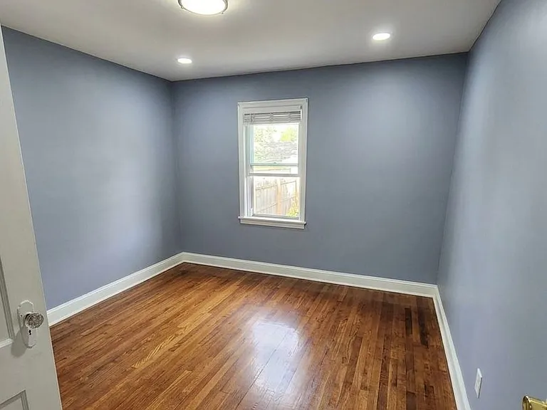 806 Lindegar St — Photo 3