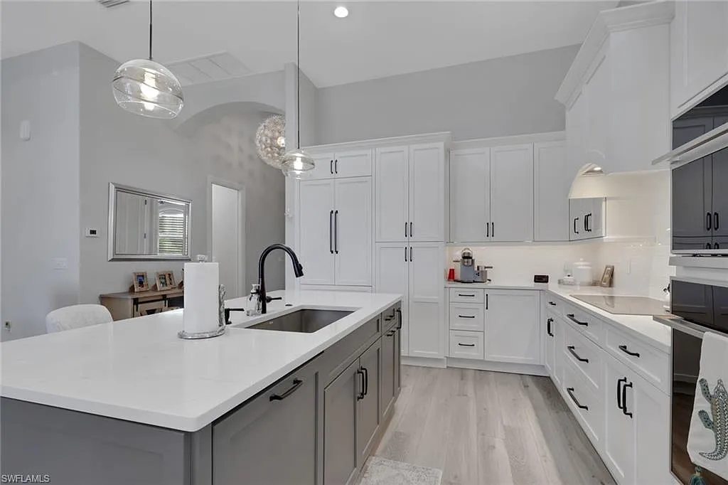3 bed, 2.0 bath, 1649 sqft, $12,000 — Photo 4