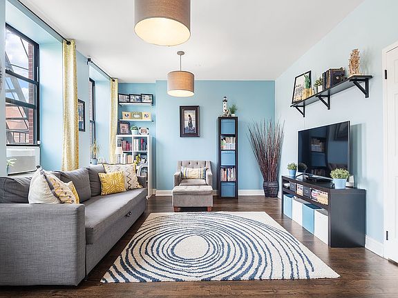 2nd image of 242 W 112th St APT 4A