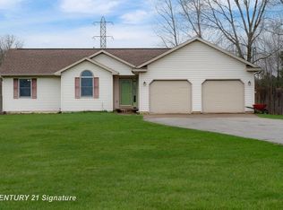 5501 N River Rd, Freeland, MI 48623
