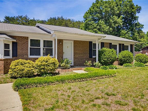 2nd image of 8933 Ambridge Dr