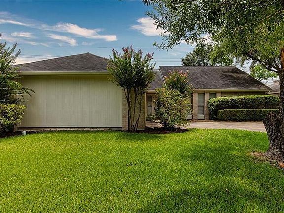 3rd image of 1514 Park Meadow Dr
