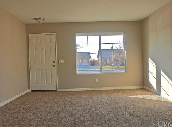 4th image of 15329 Ross Dr